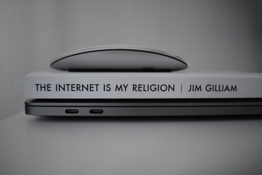 modern internet culture and identity